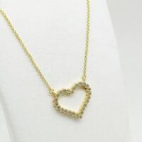Pendentif petite coeur plaqué or avec des oxydes de zirconium